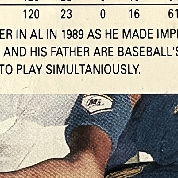 1990 Ultra Rare Upper Deck Ken Griffey Jr. baseball card with misspelling ERROR. - Picture 7 of 7